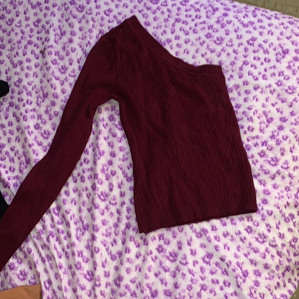 half sleep cropped top one arm